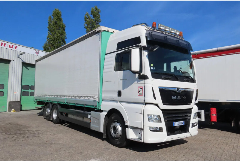 MAN TGX 26.470 ' AS NEW' condition, lift axel, moving axel, edscha, video back, etc, etc, etc - Plane LKW: das Bild 1 MAN TGX 26.470 ' AS NEW' condition, lift axel, moving axel, edscha, video back, etc, etc, etc - Plane LKW: das Bild 1
