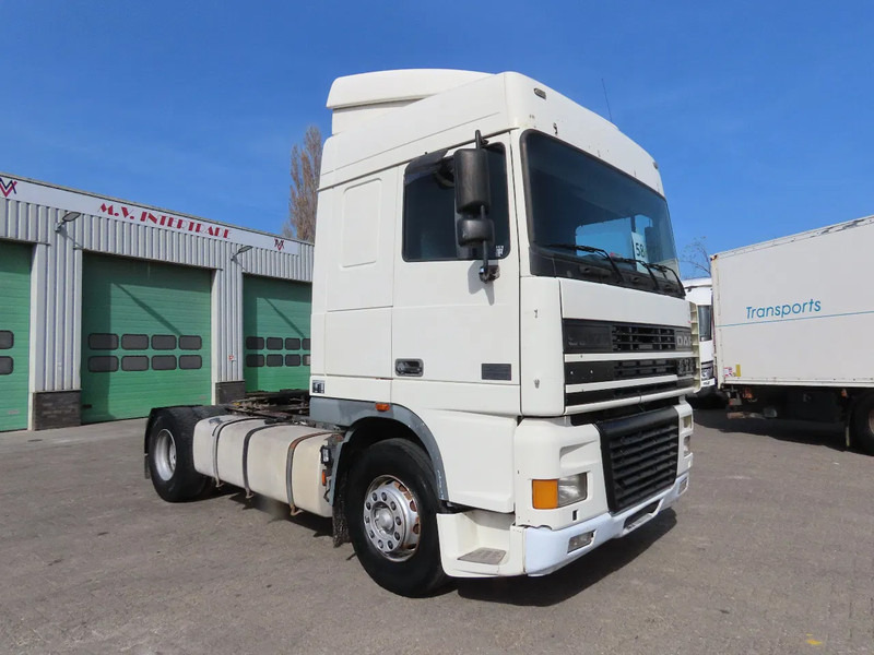 DAF XF 95.480 E4 type, Manual ger, Manual. Great state - Sattelzugmaschine: das Bild 1 DAF XF 95.480 E4 type, Manual ger, Manual. Great state - Sattelzugmaschine: das Bild 1
