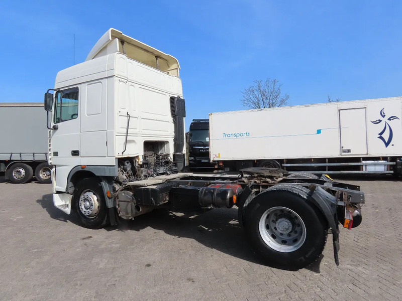 DAF XF 95.480 E4 type, Manual ger, Manual. Great state - Sattelzugmaschine: das Bild 5 DAF XF 95.480 E4 type, Manual ger, Manual. Great state - Sattelzugmaschine: das Bild 5
