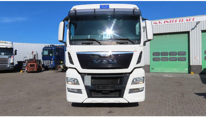 MAN TGX 14.440 RETARDER, 2 tanks, GREAT CONDITION! - Sattelzugmaschine: das Bild 3 MAN TGX 14.440 RETARDER, 2 tanks, GREAT CONDITION! - Sattelzugmaschine: das Bild 3