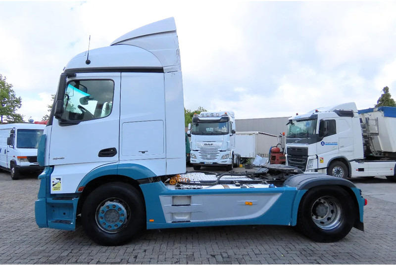 Mercedes-Benz Actros 1846 PTO, HYDRAULIC - Sattelzugmaschine: das Bild 4 Mercedes-Benz Actros 1846 PTO, HYDRAULIC - Sattelzugmaschine: das Bild 4