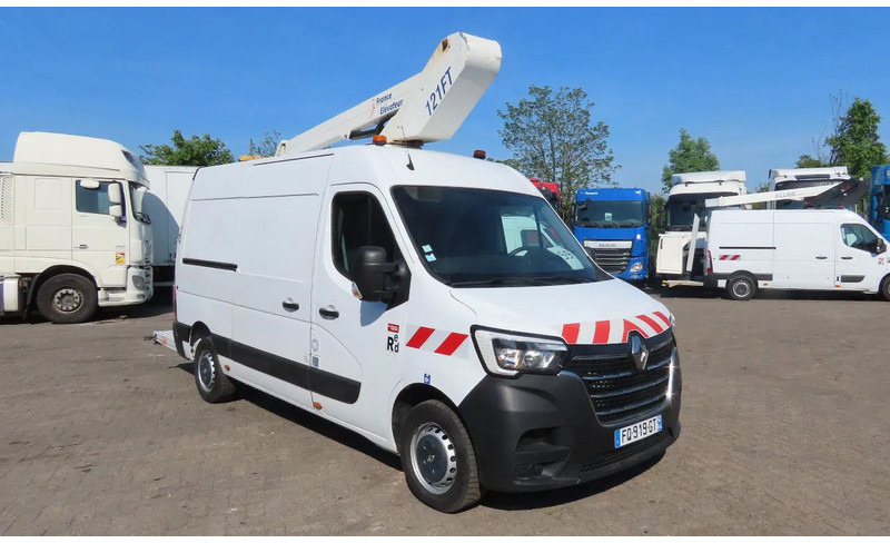 Renault Master 10,5 m, 3500 kg, euro6 - Transporter: das Bild 1 Renault Master 10,5 m, 3500 kg, euro6 - Transporter: das Bild 1