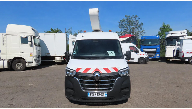 Renault Master 10,5 m, 3500 kg, euro6 - Transporter: das Bild 2 Renault Master 10,5 m, 3500 kg, euro6 - Transporter: das Bild 2