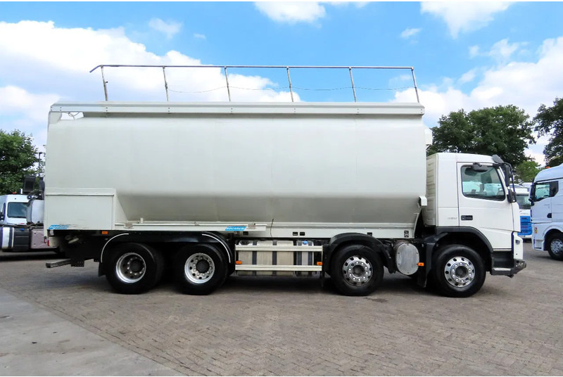Tankwagen Volvo FMX 450 8x4 AUGER, radio control, 7 COMP. Full Volvo Service! . EXCELLENT condition: das Bild 10