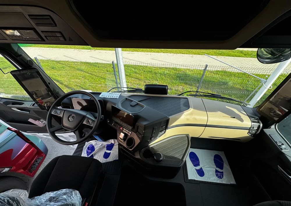 Mercedes-Benz Actros - Sattelzugmaschine: das Bild 5 Mercedes-Benz Actros - Sattelzugmaschine: das Bild 5