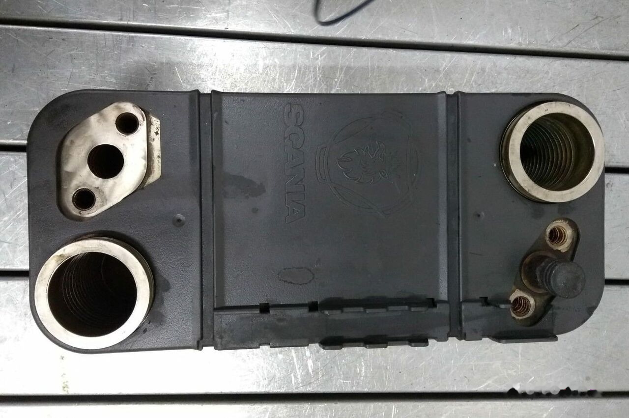 Scania RETARDER , OLD AND NEW TYPE 1804210, 2155059 - Ölkühler für LKW: das Bild 3 Scania RETARDER , OLD AND NEW TYPE 1804210, 2155059 - Ölkühler für LKW: das Bild 3