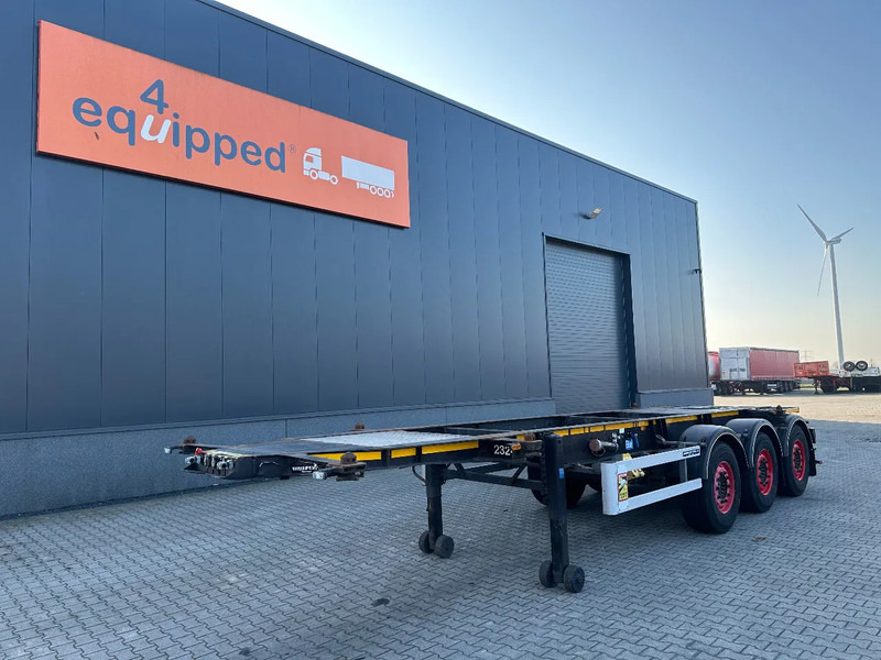 Burg 20FT + 20FT SWAP ADR (EX/II, EX/III, FL, AT) Chassis, empty weight: 3.690kg, SAF INTRADISC, 2x Liftaxle, NL-chassis, APK/ADR: 08 - Container/ Wechselfahrgestell Auflieger: das Bild 1 Burg 20FT + 20FT SWAP ADR (EX/II, EX/III, FL, AT) Chassis, empty weight: 3.690kg, SAF INTRADISC, 2x Liftaxle, NL-chassis, APK/ADR: 08 - Container/ Wechselfahrgestell Auflieger: das Bild 1
