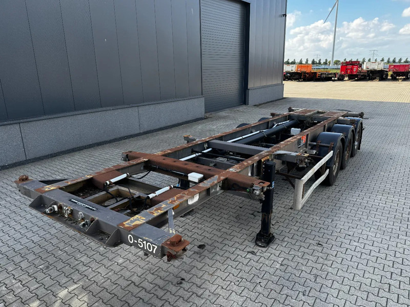 DESOT 20FT/30FT ADR-Chassis, Liftachse, Heckbundig, 2x vorhanden - Container/ Wechselfahrgestell Auflieger: das Bild 4 DESOT 20FT/30FT ADR-Chassis, Liftachse, Heckbundig, 2x vorhanden - Container/ Wechselfahrgestell Auflieger: das Bild 4