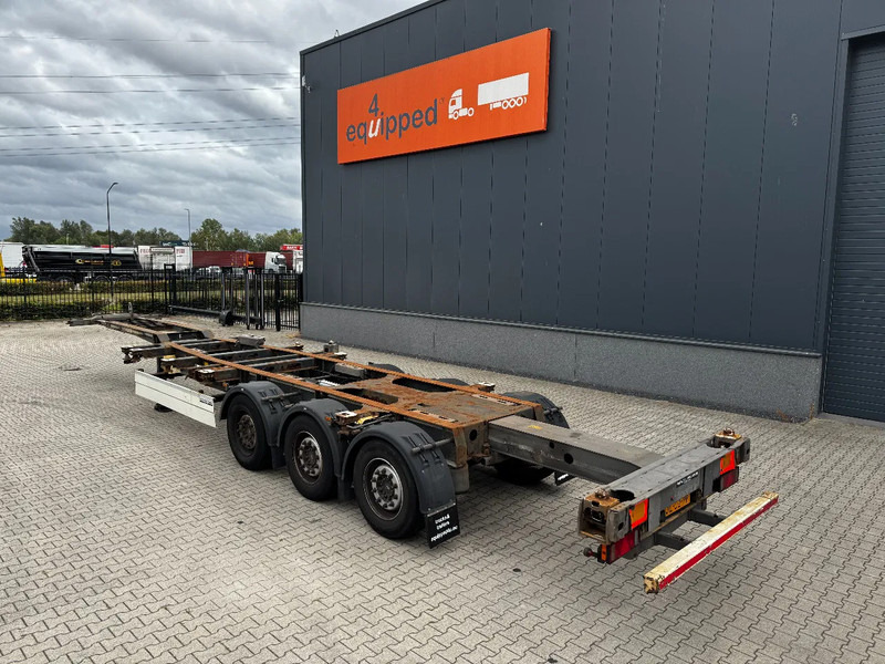 Schmitz Cargobull GOTHA 45FT HC, Scheibebremsen, vorne + hinten + Stoßstange ausziehbar, NL-Chassis, Liftachse - Container/ Wechselfahrgestell Auflieger: das Bild 4 Schmitz Cargobull GOTHA 45FT HC, Scheibebremsen, vorne + hinten + Stoßstange ausziehbar, NL-Chassis, Liftachse - Container/ Wechselfahrgestell Auflieger: das Bild 4