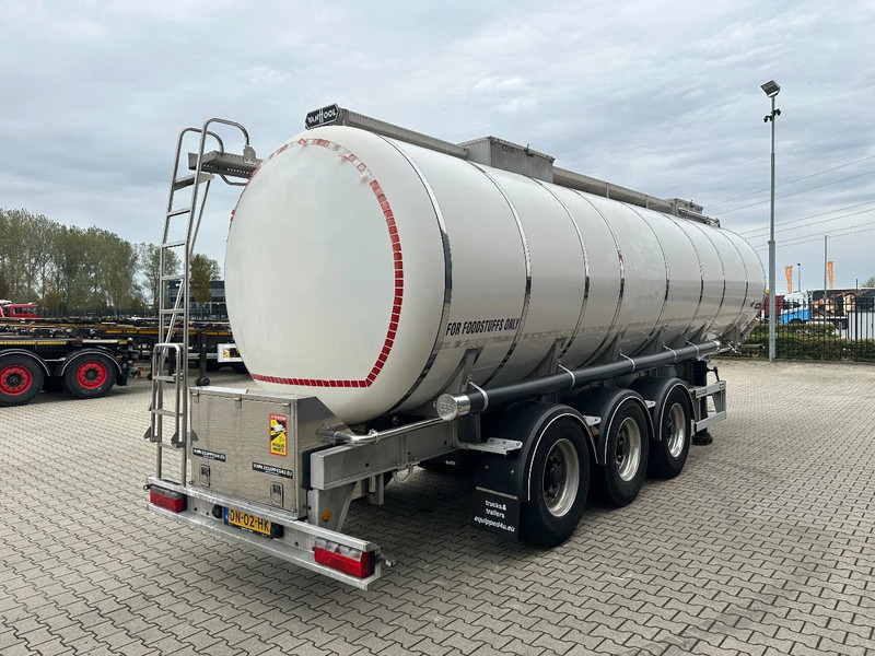 Van Hool FOOD / RVS chassis / empty weight: 5.860kg / 29.500L / 1-comp.+ 1 baffel / discbrakes / NL / APK: 05/2026 - Tankauflieger: das Bild 3 Van Hool FOOD / RVS chassis / empty weight: 5.860kg / 29.500L / 1-comp.+ 1 baffel / discbrakes / NL / APK: 05/2026 - Tankauflieger: das Bild 3