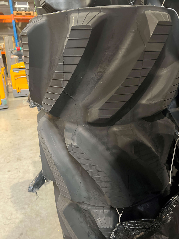 Rubber track for Challenger 65-75-85-95 - Kette für Raupentraktor: das Bild 3 Rubber track for Challenger 65-75-85-95 - Kette für Raupentraktor: das Bild 3