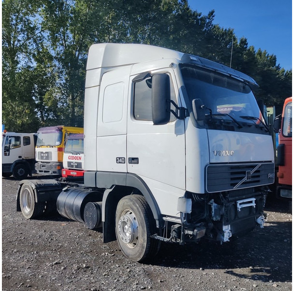 Volvo FH-GLOBBETROTTER - Sattelzugmaschine: das Bild 1 Volvo FH-GLOBBETROTTER - Sattelzugmaschine: das Bild 1