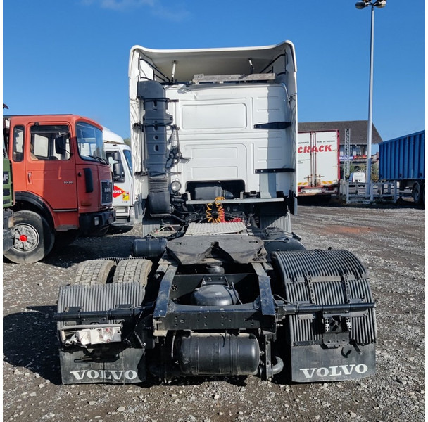 Volvo FH-GLOBBETROTTER - Sattelzugmaschine: das Bild 2 Volvo FH-GLOBBETROTTER - Sattelzugmaschine: das Bild 2