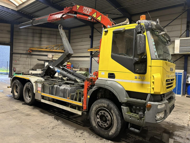 Iveco TRAKKER 350 6x4 HOOKLIFT + CRANE FASSI F120.22 (5/6 F) - *342.000km* - STEEL SPRING / BIG AXLES - AS TRONIC AUTOMATIC GEARBOX - Abrollkipper, Autokran: das Bild 1 Iveco TRAKKER 350 6x4 HOOKLIFT + CRANE FASSI F120.22 (5/6 F) - *342.000km* - STEEL SPRING / BIG AXLES - AS TRONIC AUTOMATIC GEARBOX - Abrollkipper, Autokran: das Bild 1