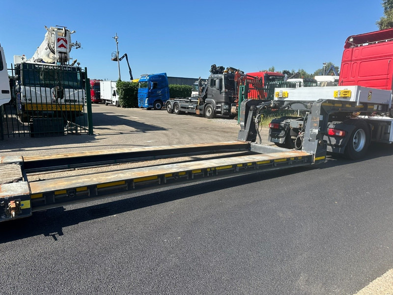 Kässbohrer LB2 48T - LOWBED - TIEFBETT / REMOVABLE NECK - ABNEHMBARE SCHWANENHALS - HYDR STEERING AXLES / LENKACHSEN - BPW - Tieflader Auflieger: das Bild 5 Kässbohrer LB2 48T - LOWBED - TIEFBETT / REMOVABLE NECK - ABNEHMBARE SCHWANENHALS - HYDR STEERING AXLES / LENKACHSEN - BPW - Tieflader Auflieger: das Bild 5