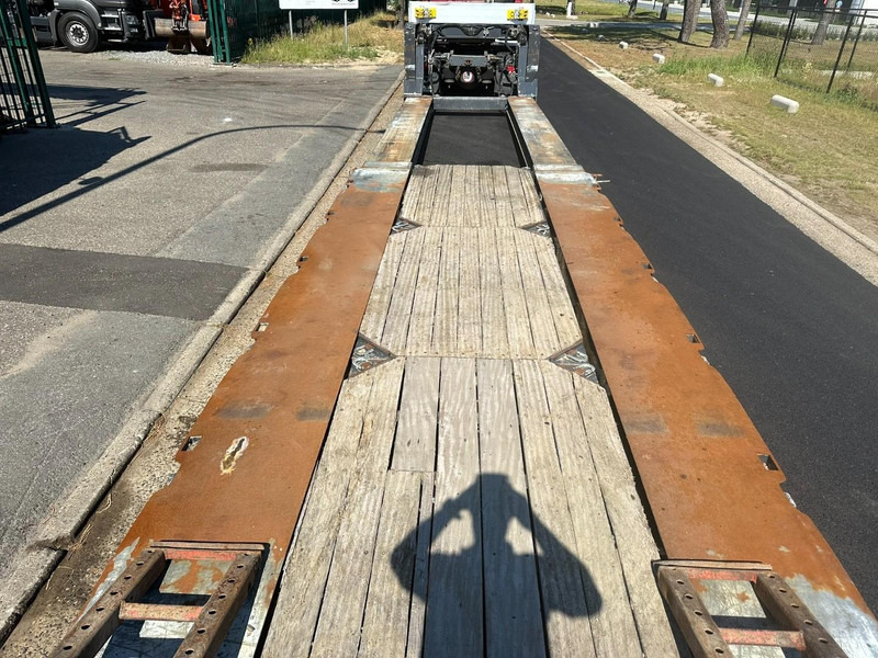 Tieflader Auflieger Kässbohrer LB2 48T - LOWBED - TIEFBETT / REMOVABLE NECK - ABNEHMBARE SCHWANENHALS - HYDR STEERING AXLES / LENKACHSEN - BPW: das Bild 16 Tieflader Auflieger Kässbohrer LB2 48T - LOWBED - TIEFBETT / REMOVABLE NECK - ABNEHMBARE SCHWANENHALS - HYDR STEERING AXLES / LENKACHSEN - BPW: das Bild 16