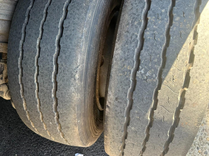 Tieflader Auflieger Kässbohrer LB2 48T - LOWBED - TIEFBETT / REMOVABLE NECK - ABNEHMBARE SCHWANENHALS - HYDR STEERING AXLES / LENKACHSEN - BPW: das Bild 13 Tieflader Auflieger Kässbohrer LB2 48T - LOWBED - TIEFBETT / REMOVABLE NECK - ABNEHMBARE SCHWANENHALS - HYDR STEERING AXLES / LENKACHSEN - BPW: das Bild 13