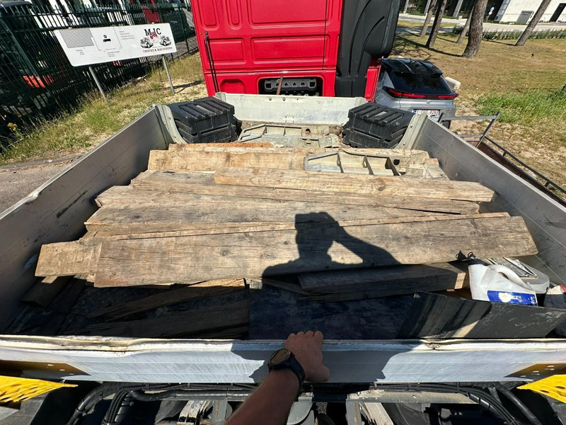 Tieflader Auflieger Kässbohrer LB2 48T - LOWBED - TIEFBETT / REMOVABLE NECK - ABNEHMBARE SCHWANENHALS - HYDR STEERING AXLES / LENKACHSEN - BPW: das Bild 20 Tieflader Auflieger Kässbohrer LB2 48T - LOWBED - TIEFBETT / REMOVABLE NECK - ABNEHMBARE SCHWANENHALS - HYDR STEERING AXLES / LENKACHSEN - BPW: das Bild 20