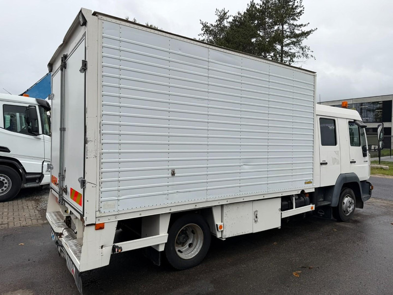 MAN LE 8.180 CLOSED BOX / KOFFER - DOKA - MANUAL GEARBOX - *248.000km* - STEEL SPRING / BLATT / LAMES - BE TRUCK - Koffer LKW: das Bild 5 MAN LE 8.180 CLOSED BOX / KOFFER - DOKA - MANUAL GEARBOX - *248.000km* - STEEL SPRING / BLATT / LAMES - BE TRUCK - Koffer LKW: das Bild 5