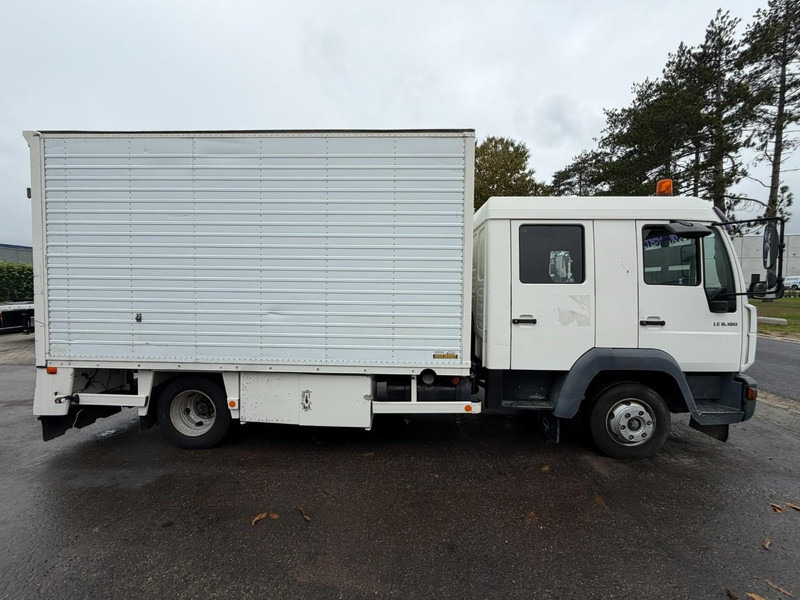 MAN LE 8.180 CLOSED BOX / KOFFER - DOKA - MANUAL GEARBOX - *248.000km* - STEEL SPRING / BLATT / LAMES - BE TRUCK - Koffer LKW: das Bild 4 MAN LE 8.180 CLOSED BOX / KOFFER - DOKA - MANUAL GEARBOX - *248.000km* - STEEL SPRING / BLATT / LAMES - BE TRUCK - Koffer LKW: das Bild 4