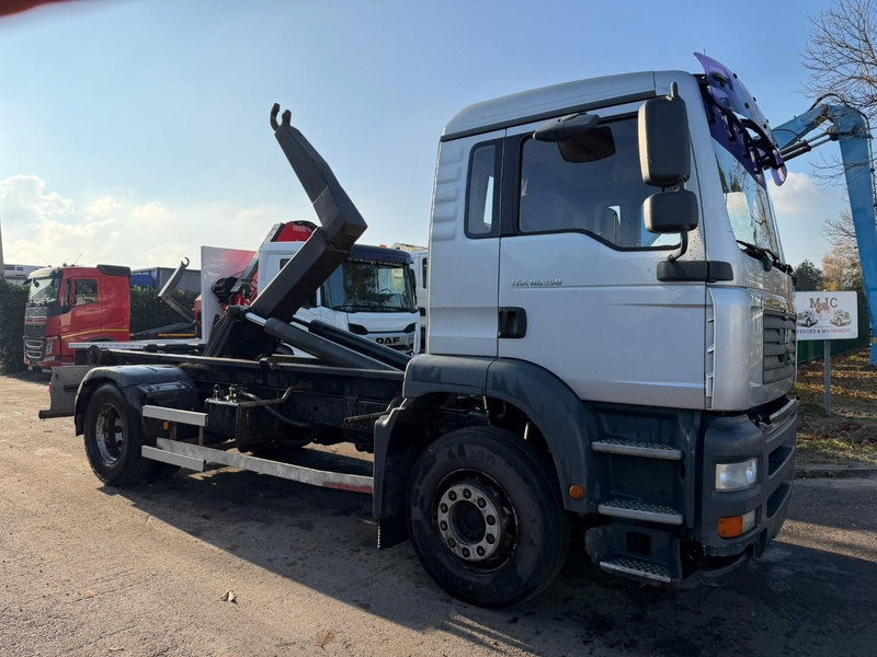 MAN TGA 18.350 4x2 19T HOOKLIFT / ABROLLKIPPER / GANCHO / AMPLIROL - EURO 3 - AS TRONIC AUTOMATIC - Abrollkipper: das Bild 1 MAN TGA 18.350 4x2 19T HOOKLIFT / ABROLLKIPPER / GANCHO / AMPLIROL - EURO 3 - AS TRONIC AUTOMATIC - Abrollkipper: das Bild 1
