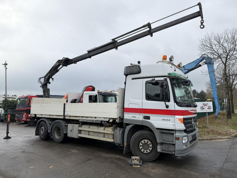 Mercedes-Benz ACTROS 2544 6x2 MP2 + CRANE ATLAS 165.2E (3x HYDR) - RADIO - *FULL AIR* - LIFT + STEERING AXLE - *299.000km* - PLATFORM 6m50 - Autokran: das Bild 1 Mercedes-Benz ACTROS 2544 6x2 MP2 + CRANE ATLAS 165.2E (3x HYDR) - RADIO - *FULL AIR* - LIFT + STEERING AXLE - *299.000km* - PLATFORM 6m50 - Autokran: das Bild 1