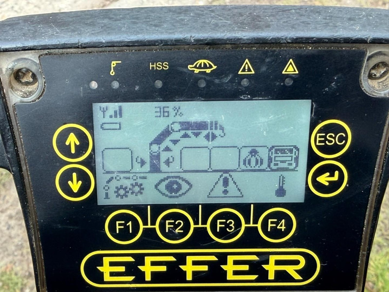 Abrollkipper, Autokran Mercedes-Benz AROCS 4143 8X4 WAF HOOKLIFT + CRANE EFFER 395 4S + ROTATOR + RADIO - 5/6 F - BE TRUCK - VERY NICE CONDITION: das Bild 13 Abrollkipper, Autokran Mercedes-Benz AROCS 4143 8X4 WAF HOOKLIFT + CRANE EFFER 395 4S + ROTATOR + RADIO - 5/6 F - BE TRUCK - VERY NICE CONDITION: das Bild 13