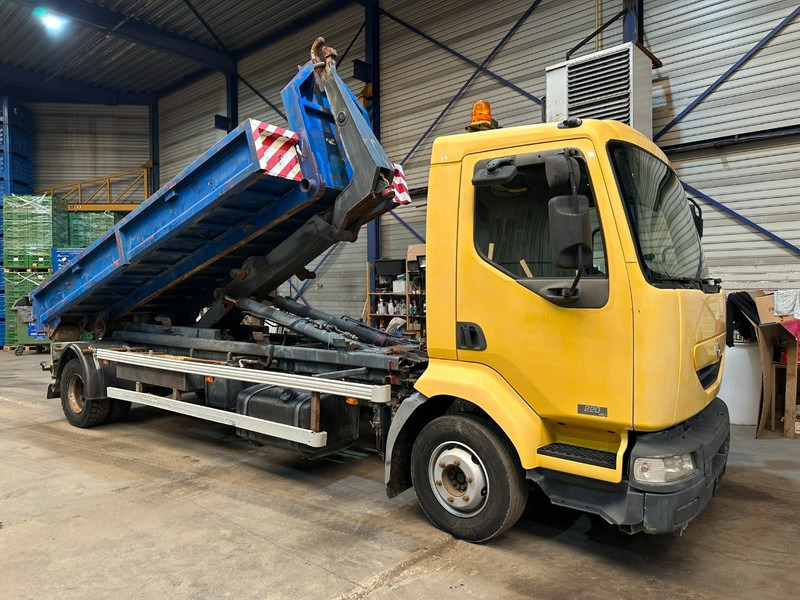Renault MIDLUM 220 DCI 4x2 12T - EURO 3 - HOOKLIFT / ABROLLKIPPER / AMPLIROL / GANCHO - *243.000km* - AIR SUSPENSION - BE TRUCK - Abrollkipper: das Bild 1 Renault MIDLUM 220 DCI 4x2 12T - EURO 3 - HOOKLIFT / ABROLLKIPPER / AMPLIROL / GANCHO - *243.000km* - AIR SUSPENSION - BE TRUCK - Abrollkipper: das Bild 1