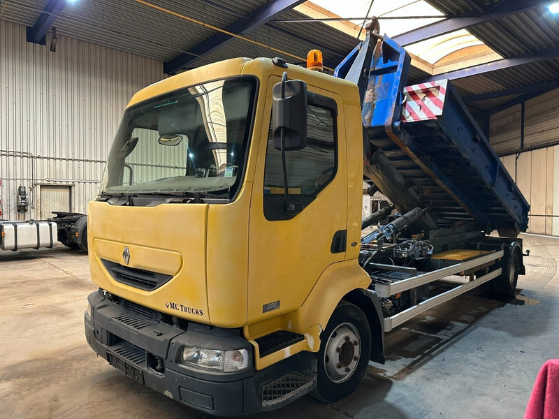 Renault MIDLUM 220 DCI 4x2 12T - EURO 3 - HOOKLIFT / ABROLLKIPPER / AMPLIROL / GANCHO - *243.000km* - AIR SUSPENSION - BE TRUCK - Abrollkipper: das Bild 3 Renault MIDLUM 220 DCI 4x2 12T - EURO 3 - HOOKLIFT / ABROLLKIPPER / AMPLIROL / GANCHO - *243.000km* - AIR SUSPENSION - BE TRUCK - Abrollkipper: das Bild 3