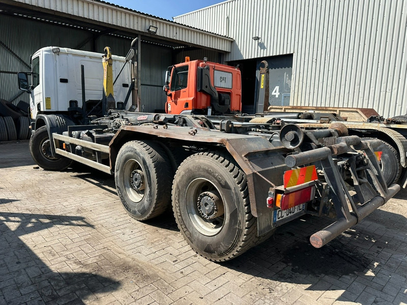 Scania 114C-340 6x4 HOOKLIFT 20T GANCHO - SPRING / BALLESTAS - MANUAL - EURO 3 - FR TRUCK - Abrollkipper: das Bild 3 Scania 114C-340 6x4 HOOKLIFT 20T GANCHO - SPRING / BALLESTAS - MANUAL - EURO 3 - FR TRUCK - Abrollkipper: das Bild 3