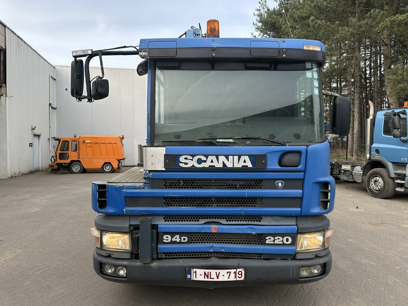 Scania P 94-220 6x2 + CRANE / GRUA MKG HLK 125 - STEEL CARRIER - MANUAL 4+4 - LIFT + STEERING AXLE - BE TRUCK - Autokran: das Bild 2 Scania P 94-220 6x2 + CRANE / GRUA MKG HLK 125 - STEEL CARRIER - MANUAL 4+4 - LIFT + STEERING AXLE - BE TRUCK - Autokran: das Bild 2