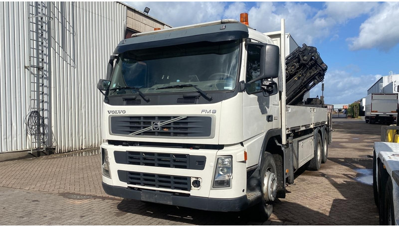 Volvo FM 300 6x4 + (25.8m!) CRANE HIAB 245 E-5 + JIB 65 X-3 + 2 ME - *228.000km* - MANUAL - A/C - EURO 3 - BELGIAN TRUCK - Autokran: das Bild 2 Volvo FM 300 6x4 + (25.8m!) CRANE HIAB 245 E-5 + JIB 65 X-3 + 2 ME - *228.000km* - MANUAL - A/C - EURO 3 - BELGIAN TRUCK - Autokran: das Bild 2
