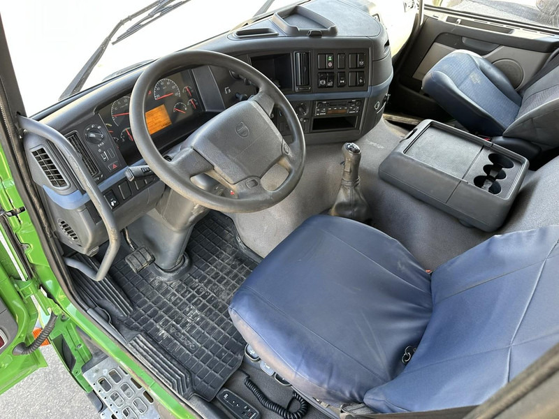 Fahrgestell LKW Volvo FM 340 8x2 CHASSIS (7m35) - LIFT+STEERING AXLE - MANUAL GEARBOX - EURO 3 - TÜV 05/2025 - BE TRUCK: das Bild 10