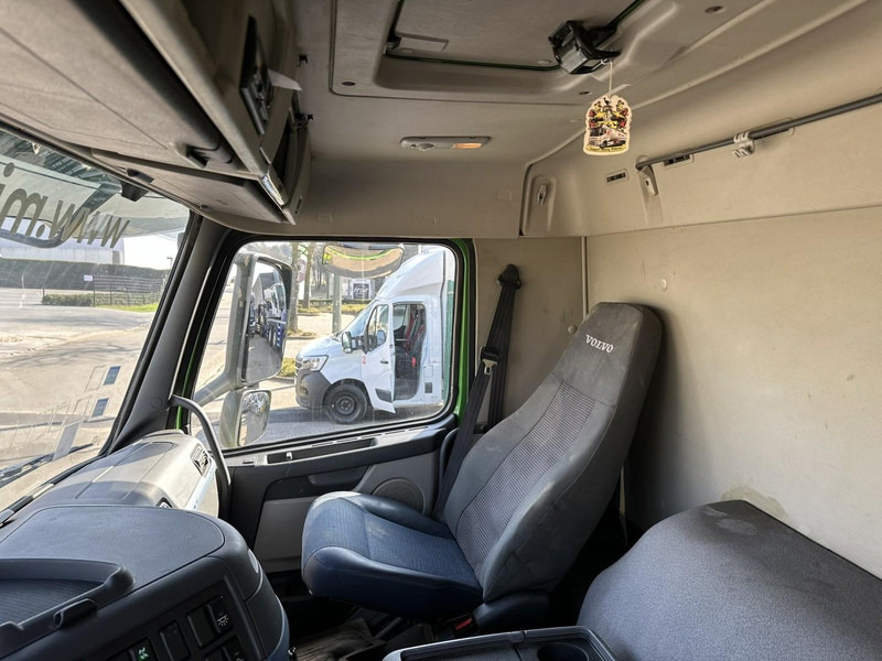 Fahrgestell LKW Volvo FM 340 8x2 CHASSIS (7m35) - LIFT+STEERING AXLE - MANUAL GEARBOX - EURO 3 - TÜV 05/2025 - BE TRUCK: das Bild 12