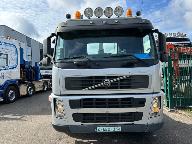 Volvo FM 400 6x4 HOOKLIFT / HAAKARM WAF 20T - EURO 5 - MANUAL - BLADVERING / STEEL SUSPENSION - TÜV 02/2026 - BE TRUCK - Abrollkipper: das Bild 2 Volvo FM 400 6x4 HOOKLIFT / HAAKARM WAF 20T - EURO 5 - MANUAL - BLADVERING / STEEL SUSPENSION - TÜV 02/2026 - BE TRUCK - Abrollkipper: das Bild 2