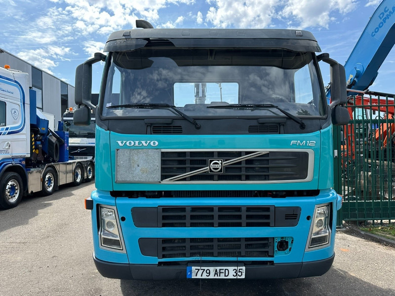 Volvo FM12-420 6x2 HOOKLIFT - MANUAL - EURO 3 - AIR SUSPENSION - 10 TIRES / DOUBLE WHEELS - FR TRUCK - Abrollkipper: das Bild 2 Volvo FM12-420 6x2 HOOKLIFT - MANUAL - EURO 3 - AIR SUSPENSION - 10 TIRES / DOUBLE WHEELS - FR TRUCK - Abrollkipper: das Bild 2