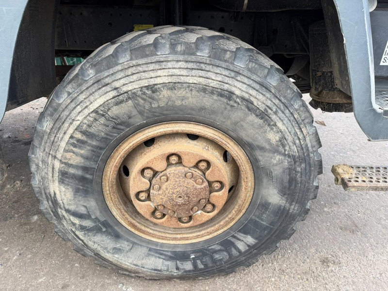 Wohnmobil MAN LE 220 C 4x4 CAMPER BASE - EXPEDITION TRUCK - CAMPING CAR - WOHNMOBILBASIS - CAMION EXPEDITION - CAMPER BASE: das Bild 8