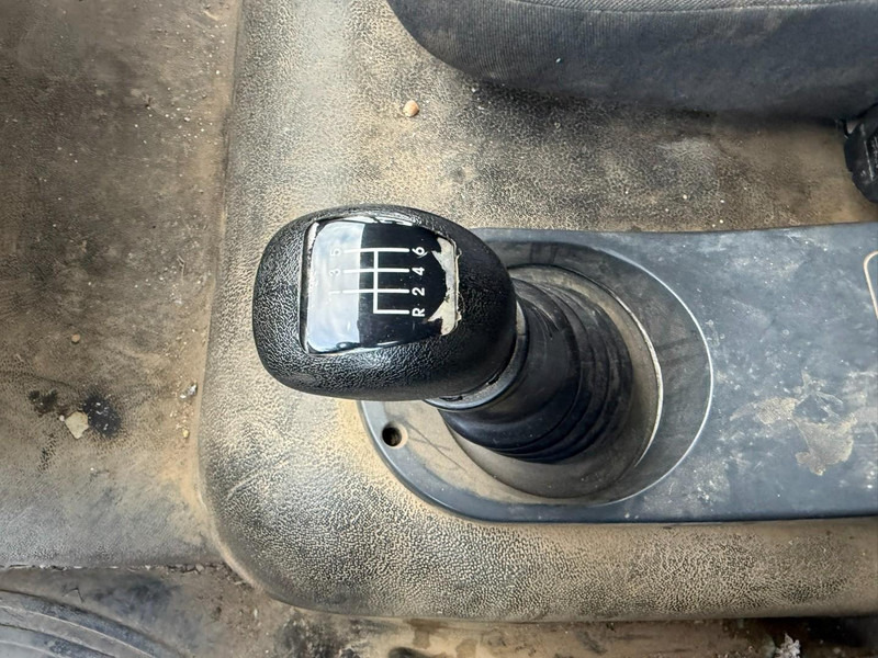 Wohnmobil MAN LE 220 C 4x4 CAMPER BASE - EXPEDITION TRUCK - CAMPING CAR - WOHNMOBILBASIS - CAMION EXPEDITION - CAMPER BASE: das Bild 19