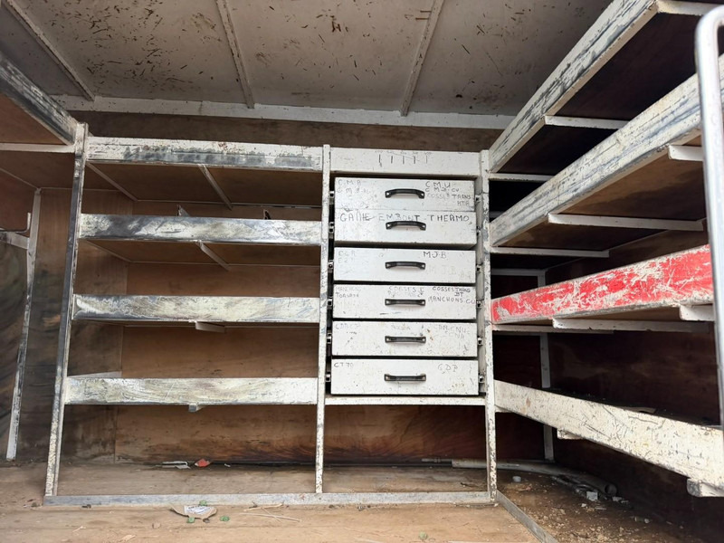 Wohnmobil MAN LE 220 C 4x4 CAMPER BASE - EXPEDITION TRUCK - CAMPING CAR - WOHNMOBILBASIS - CAMION EXPEDITION - CAMPER BASE: das Bild 11