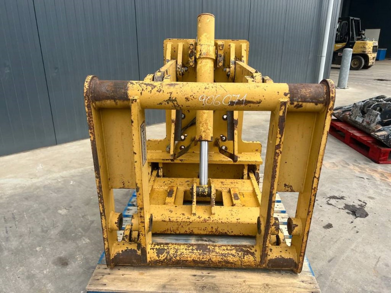 Cat 12H / 120M / 120H / 140G / 140H / 140K / 140M / 1 - Anbauteil für Baumaschine: das Bild 2 Cat 12H / 120M / 120H / 140G / 140H / 140K / 140M / 1 - Anbauteil für Baumaschine: das Bild 2