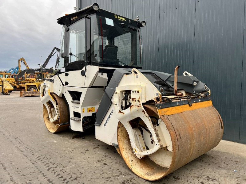 Bomag BW151AD-5 - Walzen: das Bild 4 Bomag BW151AD-5 - Walzen: das Bild 4