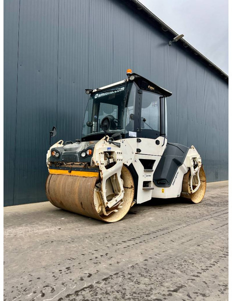 Bomag BW151AD-5 - Walzen: das Bild 1 Bomag BW151AD-5 - Walzen: das Bild 1