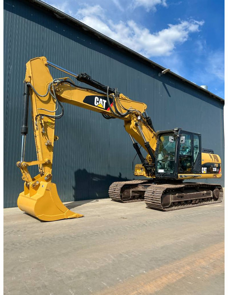Kettenbagger Cat 323D LN VA: das Bild 1