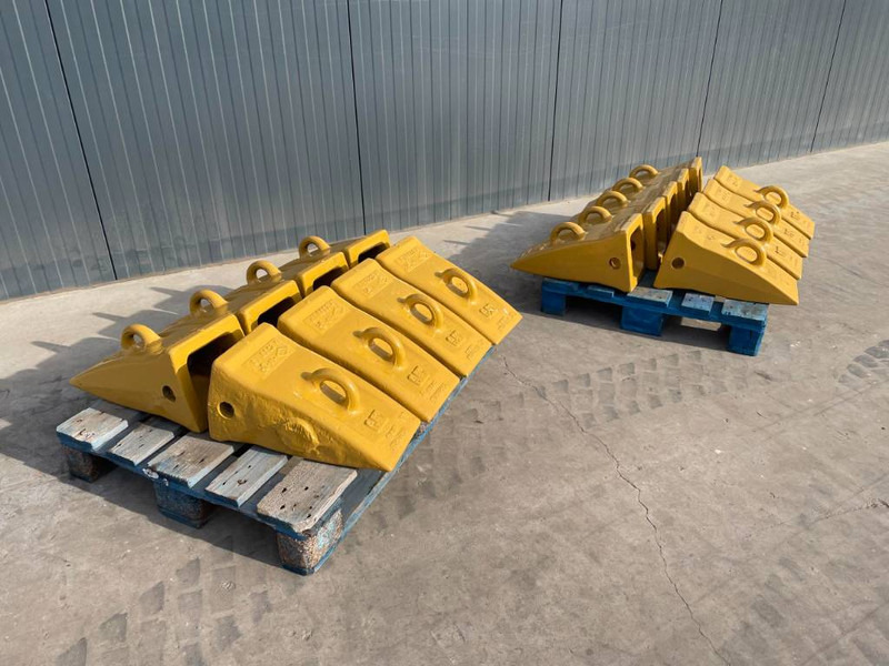 Cat 365 / 374 / 385 / 390 Tips - Schaufel für Baumaschine: das Bild 1 Cat 365 / 374 / 385 / 390 Tips - Schaufel für Baumaschine: das Bild 1