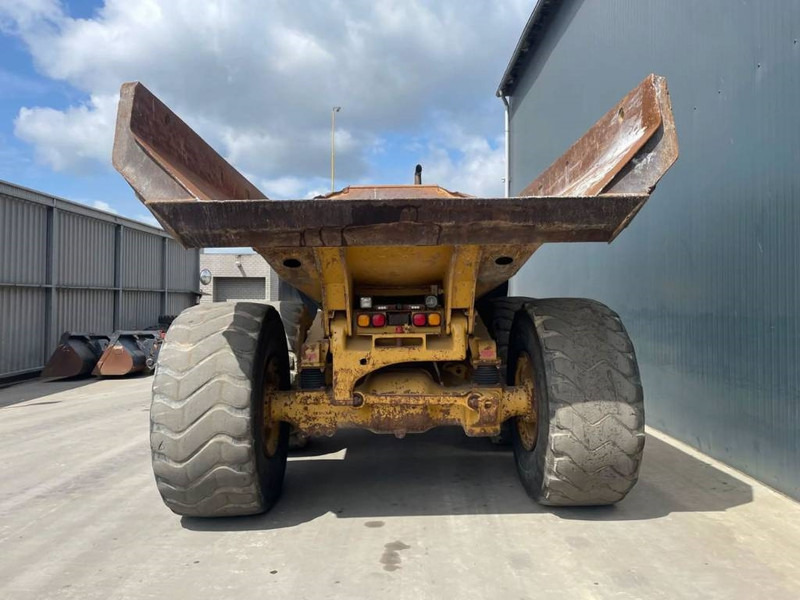 Knickgelenkter Dumper Cat 735 | 735B: das Bild 15