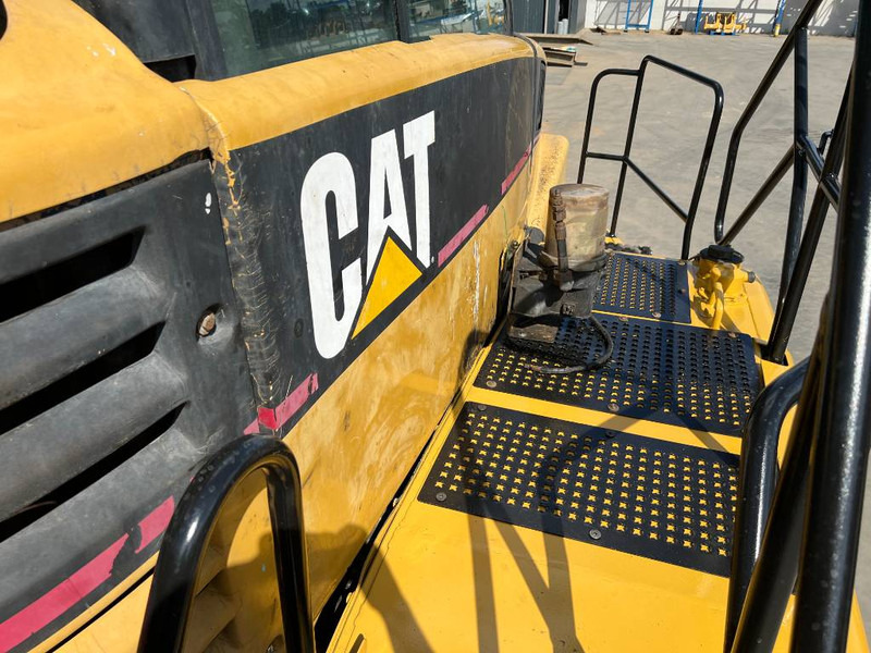 Knickgelenkter Dumper Cat 740 Water truck: das Bild 20
