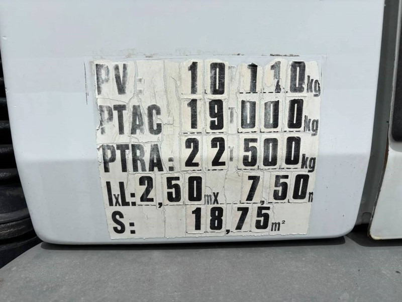 Bitumenspritzmaschine Für die Beförderung von Bitumen Renault Rincheval - 9.000 Liter: das Bild 20