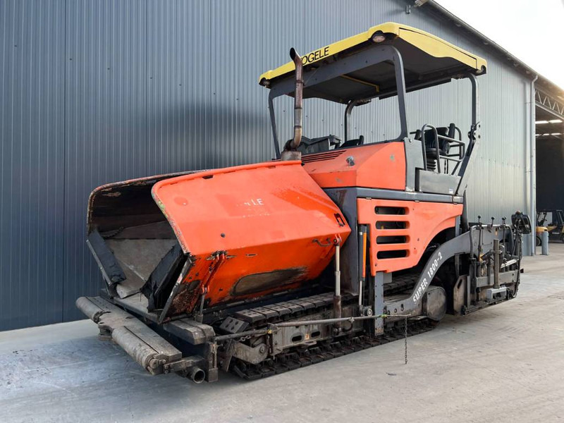 Vögele SUPER 1800-2 - Asphaltfertiger/ Straßenfertiger: das Bild 1 Vögele SUPER 1800-2 - Asphaltfertiger/ Straßenfertiger: das Bild 1