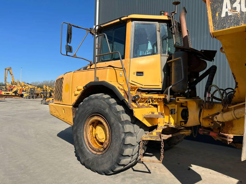 Knickgelenkter Dumper Volvo A 30 E: das Bild 9