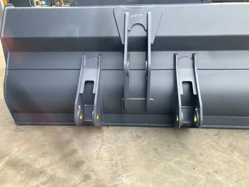 Volvo L120F - Schaufel für Baumaschine: das Bild 3 Volvo L120F - Schaufel für Baumaschine: das Bild 3